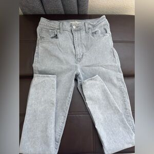 Levi's Women's Skinny Jeans - Soft Gray
